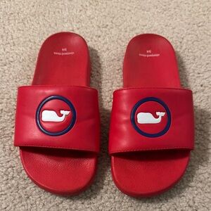 Boys Vineyard Vines Pool Slides (Boys size 3/4)